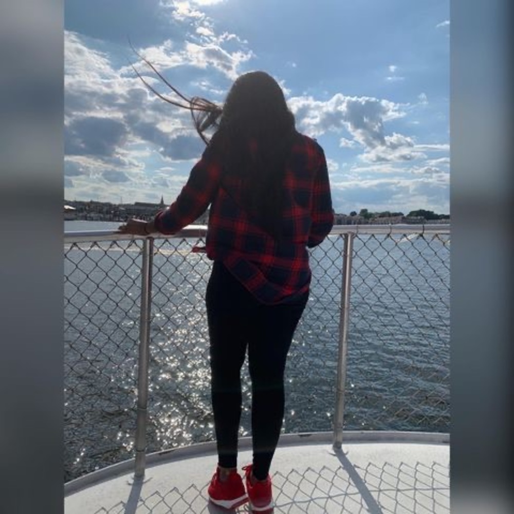 Meet your Posher, Nayah